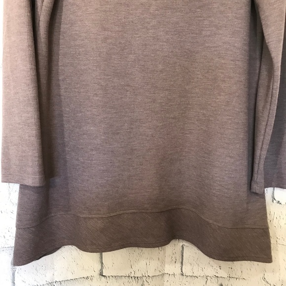 LOGO by Lori Goldsmith  Size Large Sweater Purple - Picture 2 of 8